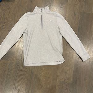 Vineyard Vines sweater